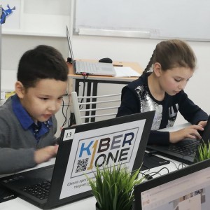 KiberOne объявляет набор юных программистов в Усть-Каменогорске - Школа программирования для детей, компьютерные курсы для школьников, начинающих и подростков - KIBERone г. Вологда